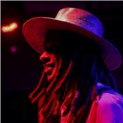 Guitarrista profesional con mucha experiencia ofrece clases de guitarra acústica/española y eléctrica
